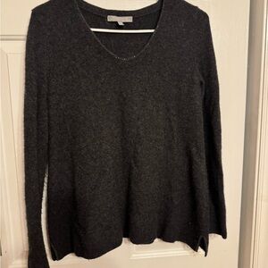 Neiman Marcus Black 100% Cashmere Sweater